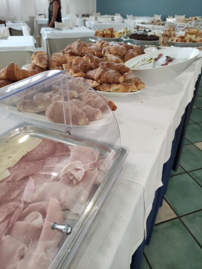 Stella Maris Hotel Lido Marina di Ginosa エクステリア 写真