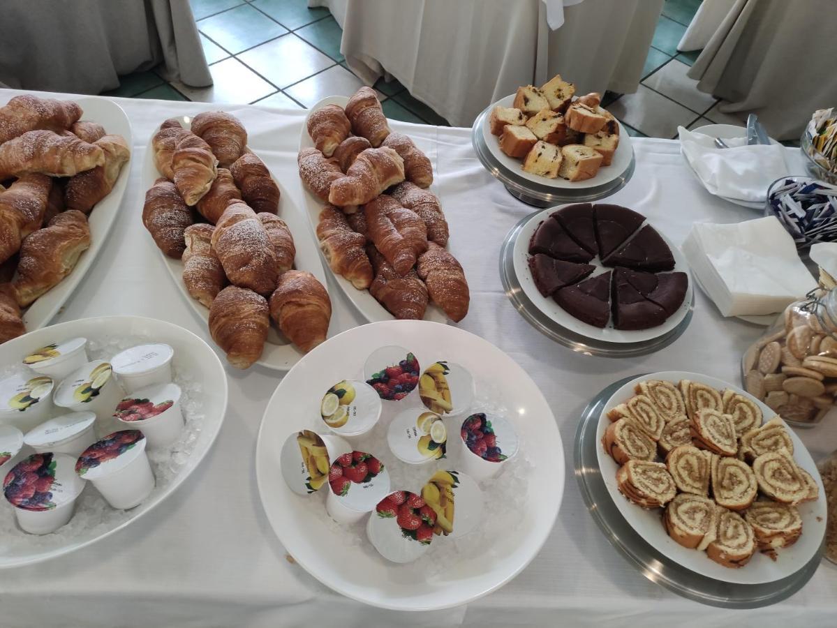 Stella Maris Hotel Lido Marina di Ginosa エクステリア 写真